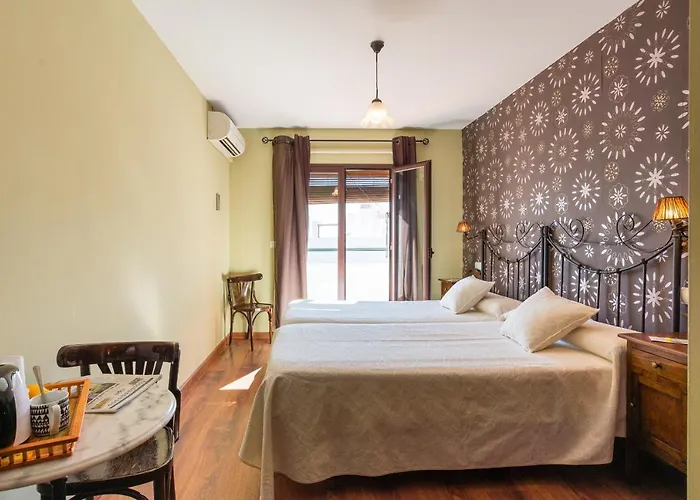 Hostal El Escudo De Mijas